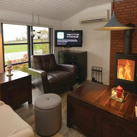 Three-bedroom In Augustenborg