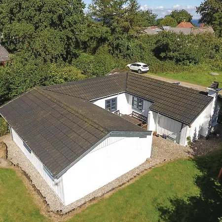 Three-bedroom In * Augustenborg